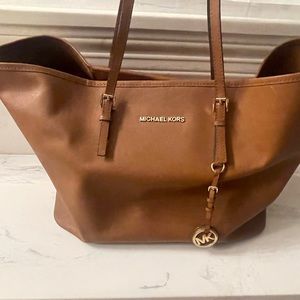 Micheal Kora tote